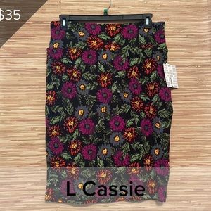LuLaRoe Cassie skirt NWT